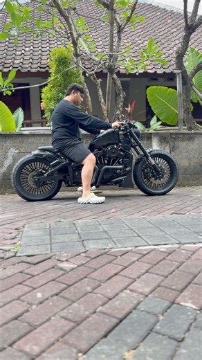 Check Sound for this SMV16 SPORTSTER STYLE CUSTOM BUILD #sportster #smv16 #motorcustomindonesia