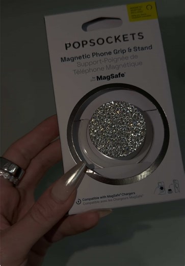 Popsockets MagSafe custom with Swarovski crystals 💎 #swarovski #bedazzled #swarovskicrystals #rhinestones #popsockets