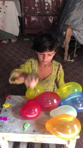 balloon punch challenge #balloon #ballongame #game #funny