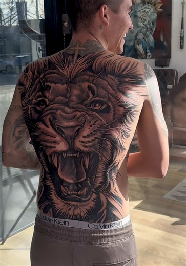 Tatuaje en Barcelona: Un Aniversario Especial