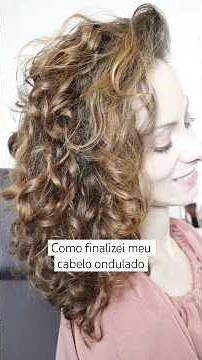 Como finalizei meu cabelo ondulado usando o ativador de cachos antifrizz da Apse