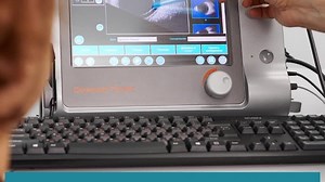 Офтальмолог и пациент