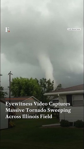 Eyewitness Video Captures Massive Tornado Sweeping Across Illinois Field | N18G