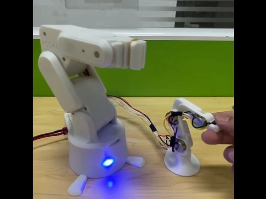 【硬核DIY】Arduino机械臂实时同步！手把手教你用电位器实现多轴精准控制