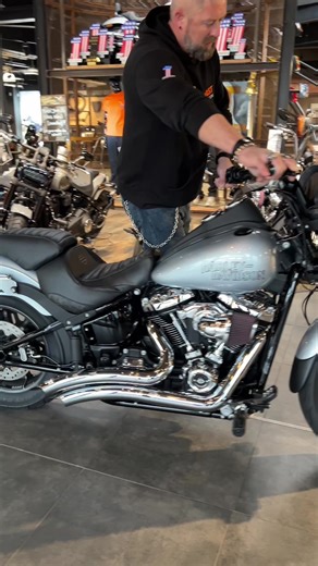 Customizing Low Rider S Motorcycles