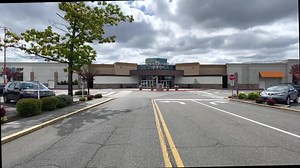 15K views · 61 reactions | and THAT's how you drop a new brand! Hello 2025! Introducing The HUB @ Everett! The Everett Mall is transforming and soon will become The HUB @ Everett. We are thrilled to unveil the new branding, and are excitedly looking toward the future. #TheHUBAtEverett #TheHUB #TheCenterofEverything #EverettWA #Everett #EverettMall #Construction #Transformation #newbeginnings #newbrand #brandlaunch #brandingnerd | Everett Mall | Facebook