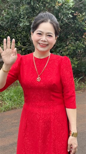 Mẹ sui 😍 __________________________ #MaiBimakeup #Makeupcodau #MakeupXuyenMoc #MakeupBaTo #Daotaohocvien | Mai Bi