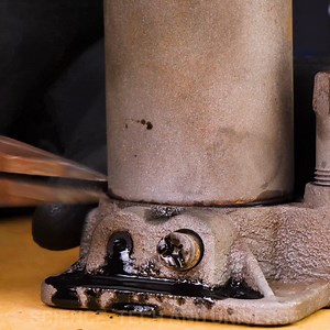 How to make powerful hydraulic press at home | Science, Tech and Universe