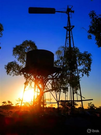 Outback Sunset 80 Kilometres out from Charleville Western Queenland #countrymusic #australia #history #outbackaustralia #Desert