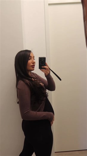 23weeks bumpie @Naked Wardrobe