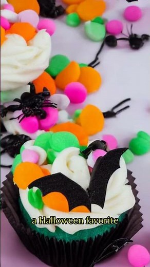 Bat Cupcakes: The Ultimate Halloween Treat You Need to Try! 🎃👻