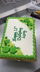 violet is a trend setter☘️💚 #cakedecorator #birthdaycake #cakedecorating #greenflowers #flowercake #buttercreamros | Savsgotcake