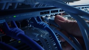 Macro Shot Administrator Plugs Rj45 Internet 스톡 동영상 비디오(100% 로열티 프리) 1042630741 | Shutterstock