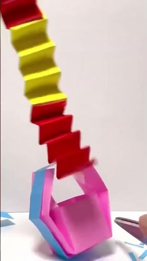 折り紙のビックリ箱【いつ飛び出す？ドキドキゲーム】