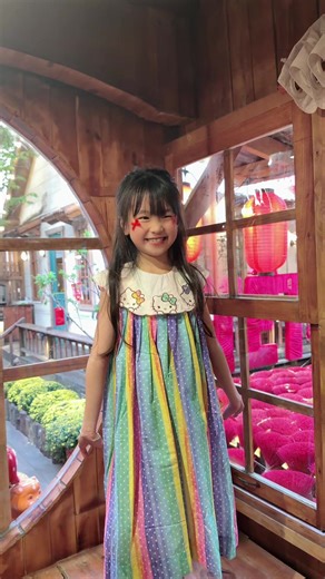 Video của ViBo Laytv (@chippy.jiboon.toys) với bản nhạc nhạc nền - Anh Ngô Kiến Huy là guu em🦀🌽