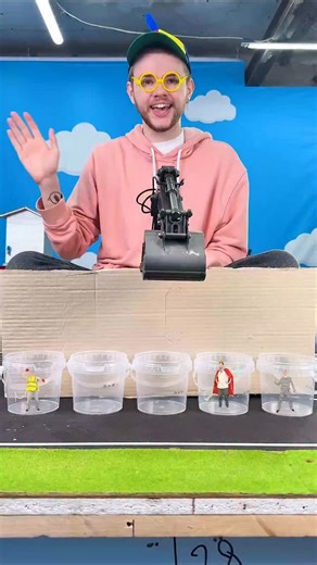 constructionsite.rc | Rc Excavator Challenge | Instagram