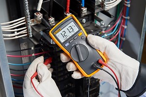 Fluke 110 True-RMS 디지털 멀티미터