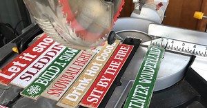 How to Make a DIY Christmas Sign From a Dollar Store Plunger