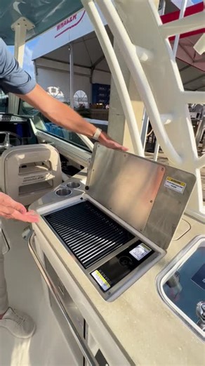 3K views · 44 reactions | The 320 Vantage utility center is jam-packed with features to up your entertaining game including an 18-gallon livewell/cooler and prep surface, plus an optional grill and fridge. Learn more with brand expert, Bryce Birmingham. | Boston Whaler, Inc. - Global | Facebook