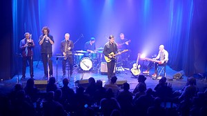 Mike Goudreau & The Boppin Blues Band seront en concerts en Estrie et vous pouvez réserver vos billets maintenant en suivant les liens ci dessous. En attendant, visionnez MEAN OLD MAN. Samedi, 15 Mars - Centre Culturel de Weedon Billets : https://ccweedon.tuxedobillet.com/main/Boppin' Blues Band/20250315200000?_gl=1*1yw5uol*_ga*NzgzNDk3NzgyLjE3MzA4MTgwODE.*_ga_87LB8205HM*MTczMDgxODA4MC4xLjEuMTczMDgxODA4Ny4wLjAuMA.. Vendredi 2 Mai - Pavillon des arts de Coaticook Billets : https://pavilloncoatico