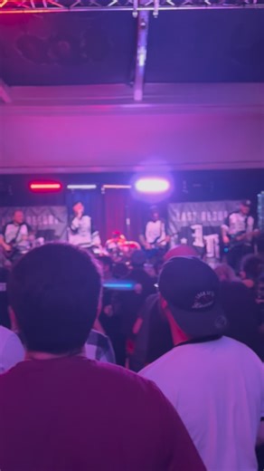 You guys were loud for our first time in Hertford! 🤘#numetaltribute #lastresortband #tributeband | Last Resort - Nu Metal Tribute