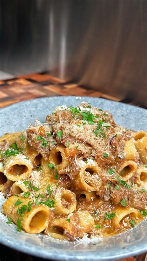 Home Cooking Sessions: Pasta alla Genovese. One of my favourites. Full recipe below! 👇🏽😍 - 1. Get yourself 1kg of beef - I used chuck steak and short rib here as this is a slow roast. Season with salt and let brine in fridge for a few hours 2. Thinly slice ALOT of onions ~2-3kg - I used a mix of yellow, red and shallots - takes time but very worth it! 3. Sear off the beef in a hot pan laced with neutral oil till caramelised (press flat for 2.5 mins per side), then remove, lower heat and throw