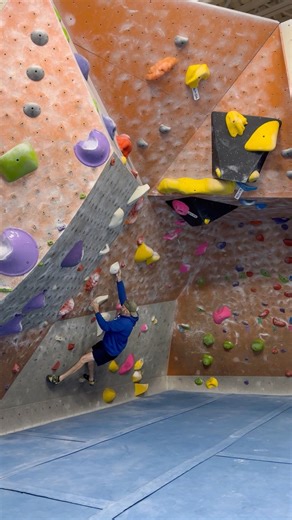 White holds nice little overhang #boulderinglife #bouldering