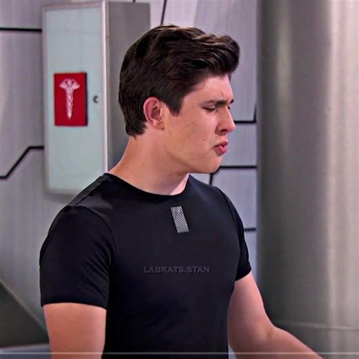 ¿Marcus season 2 or Marcus season 4? #fyppppppp #aftereffects #labrats #marcusdavenport #foryoupague #labratsedit #davenport #disneyxd #fypp