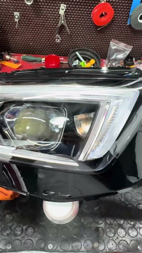 Mercedes CLS C257 Headlight repair by CARNER