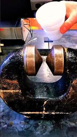 Liquid Oxygen Magnetic Properties