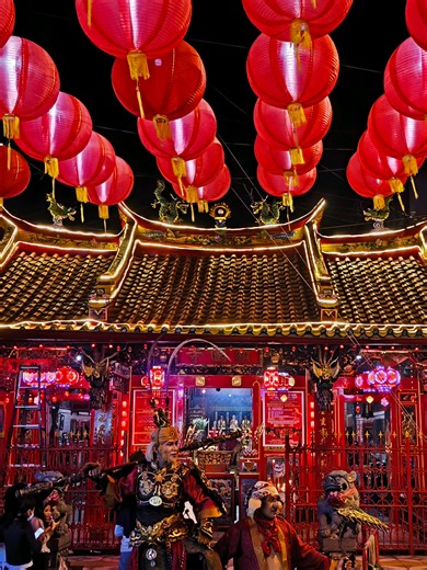 Lunar new year 🎊 festival in Solo / Surakarta, central Java island, Indonesia 🇮🇩