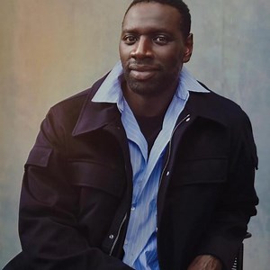 Dans les coulisses de la vie d'Omar Sy, élu personnalité préférée des Français. | Cineseries.com
