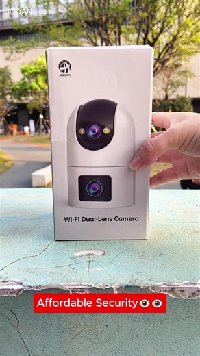 Wasserdichte Kamera mit zwei Objektiven: geeignet für den Innen- und Außenbereich. #camera #smartcamera #cctvcamera #cctv #waterproof