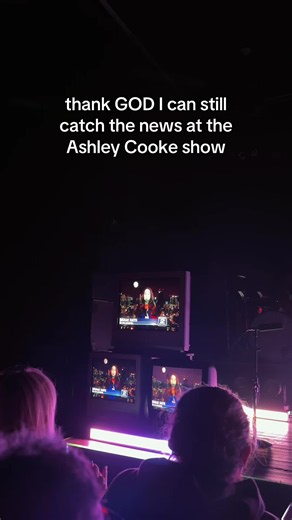 it’s 10 o’clock do you know where your children are? @Ashley Cooke #ashleycooke #nyc #news #babybluestour #countrymusic
