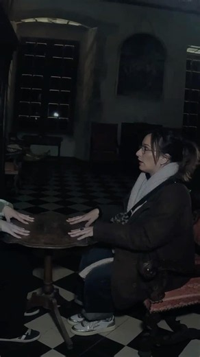 Cet objet bouge tout seul, et on l'a filmé ! (Enquête paranormale)