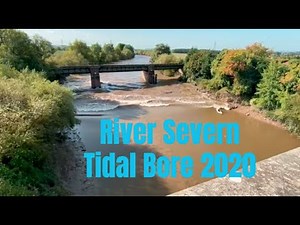 Incredible River Severn Bore Tidal Wave - Gloucester (Over Bridge, 18th September 2020) | LeBarge68