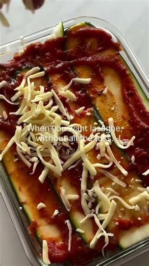 5-INGREDIENT, HIGH-PROTEIN ZUCCHINI LASAGNE