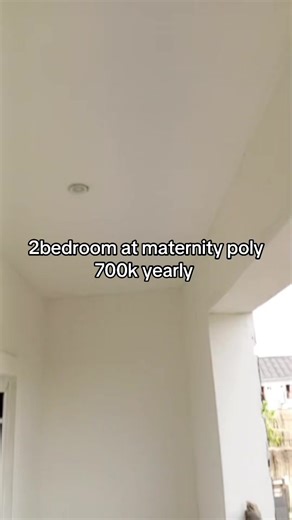 Standard two bed at maternty south Africa pop 700k to pay 700k kitchen cabinet and wardrobe, double toilet #precioushomes #propertyagent #owerricity #realtorsinowerrri #duplexforrent
