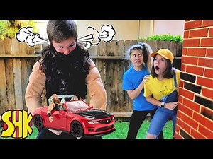 Noah gets Super Strength and SMASHES WWE Wrekkin Slam Mobile | SuperHeroKids