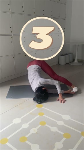 4 Simple Steps for a Full Back Stretch at Home | Relieve Back Tightness Fast