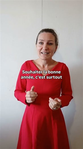 ETIQUETTE: WISHING someone a HAPPY NEW YEAR before the 31st is a MISTAKE contrary to TRADITION.