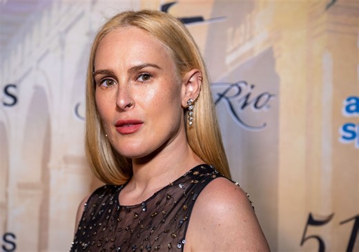 What is Rumer Willis Net worth? Actress Claims she works 4 jobs despite famous parents $450M fortune