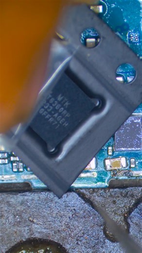 Hellorasel on Instagram: "Charging ic replacement#repair #cellphonerepair #smartphone #fix #shorts"