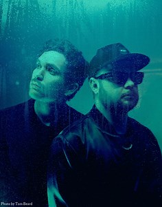 UKブライトン発ハイブリッド・ロック・デュオ ROYAL BLOOD、ニュー・アルバム『Back To The Water Below』より「Pull Me Through」リリース＆MV公開！| 激ロックニュース