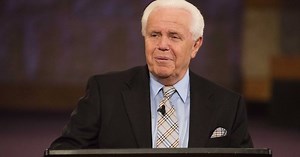 Inside Pastor Jesse Duplantis' Multi-Million-Dollar Homes