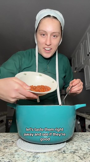 My Amish cookbook with this recipe and 120 others is ONLY available on my website https://socialsbylovina.com | Lovina Zook