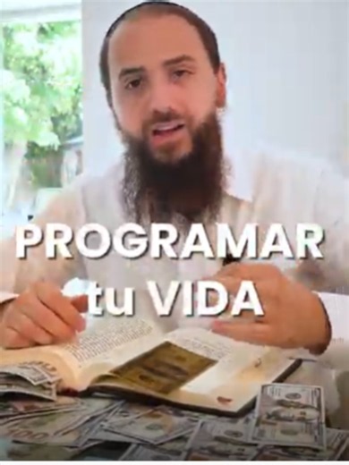 Descubre los códigos de abundancia de la Biblia ✨📖💰 La Biblia está llena de códigos para atraer abundancia a tu vida y consejos financieros 🌟💸 Pero el más grande lo encontramos en el último de los profetas, Malaquías 📜 Allí se nos enseña que dar el diezmo es un código de abundancia: cuando das, elevas tu frecuencia de recibir y compartes con otros 💫💖 Este acto transforma tu vida y permite que la abundancia fluya 🌊🌈 Si quieres aprender cómo poner en práctica estos códigos espirituales de
