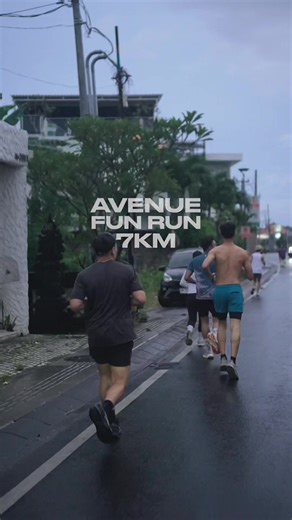 Run alone, run with friends. Running won’t fix everything, but it always finds a way to help. Join our fun run every Sunday this month. #AvenueRunningClub #Short #Canggu