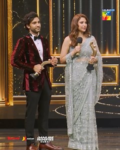 1.7M views · 45K reactions | ❤️ Ramsha Khan & Ahad Raza Mir win the Best On-Screen Couple - 2022 Award for Hum Tum at Danube Properties Dubai presents Kashmir 9th HUM Awards, Digitally Presented by JazzCash & Powered by TikTok! ✨ Watch The Full Show : https://www.youtube.com/watch?v=Sdp9n4Hh3V8&ab_channel=HUMTV #HUMAWARDS #HUMAWARDS2024 #KashmirHUMAWARDS #KashmirCookingOil #JazzCashHaiNa @danubeproperties #DanubePropertiesDubai #DanubeInLondon #TikTok | HUM TV | Facebook