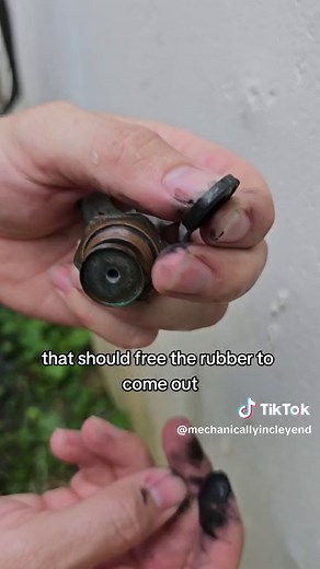 🤪 How to fix a leaky hose bib #diy #plumbing #handyman #howto | plumbing